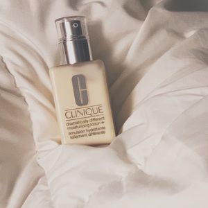 Clinique Dramatically Different Moisturizer